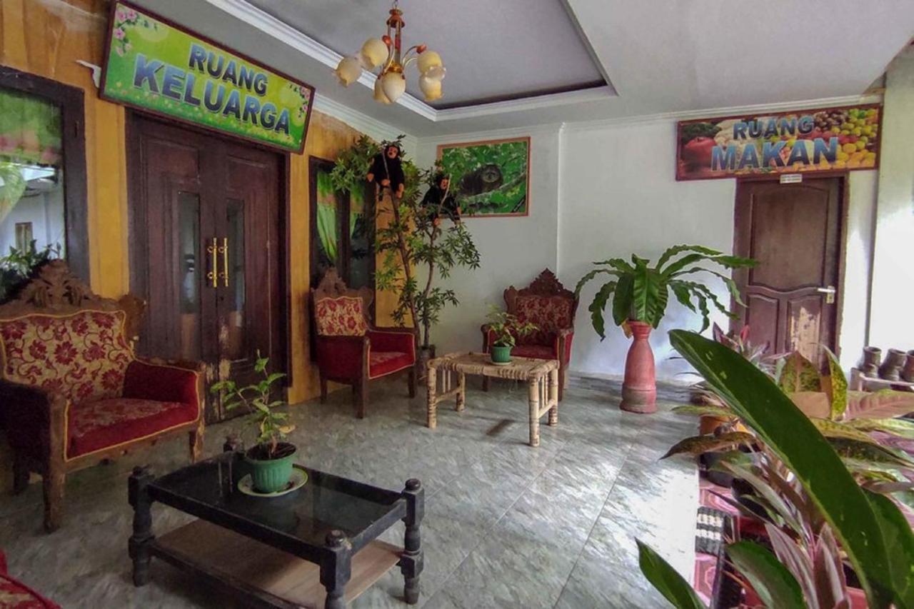 Oyo 90988 Tangkoko Jungle Homestay Rinondoran Exterior foto