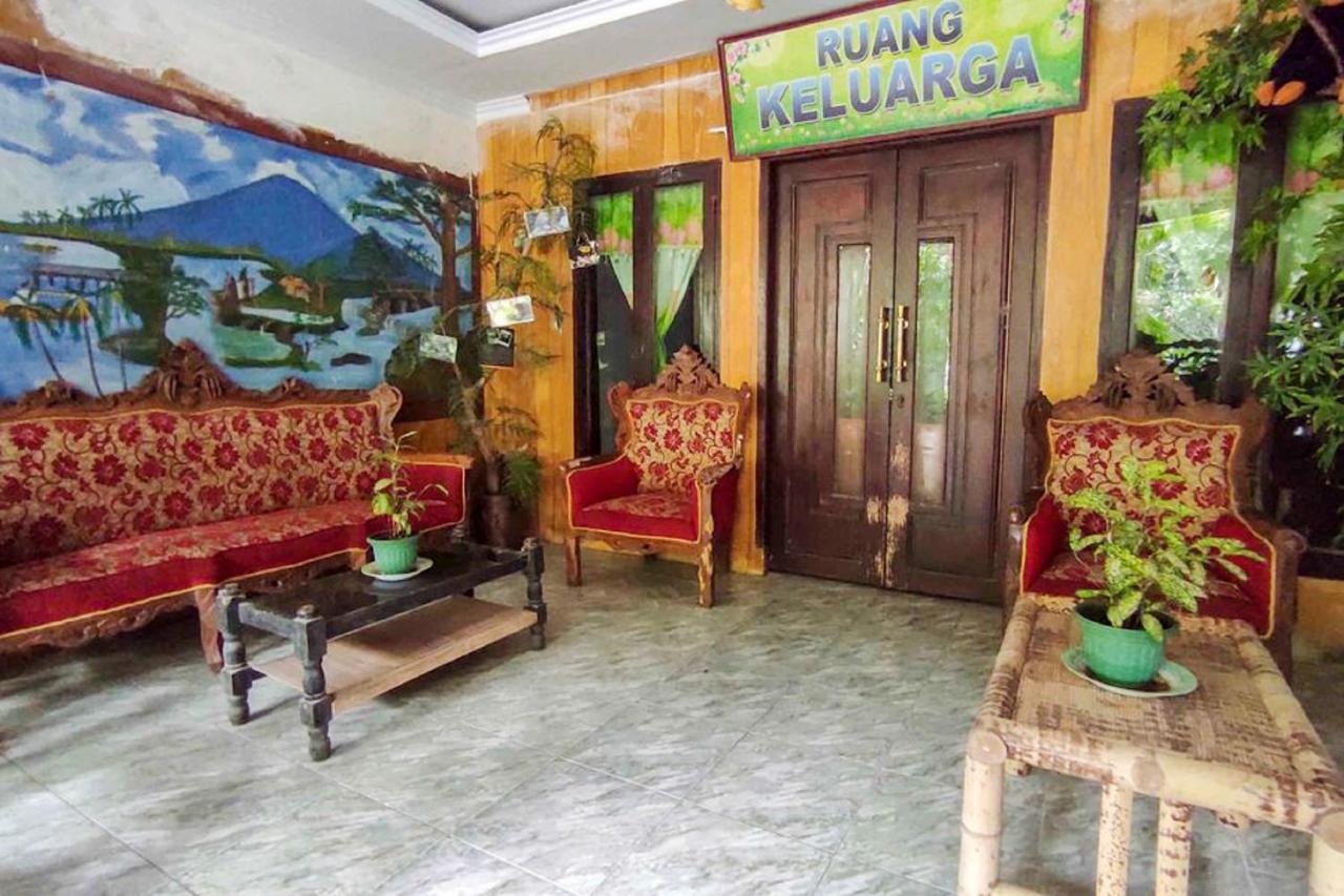 Oyo 90988 Tangkoko Jungle Homestay Rinondoran Exterior foto